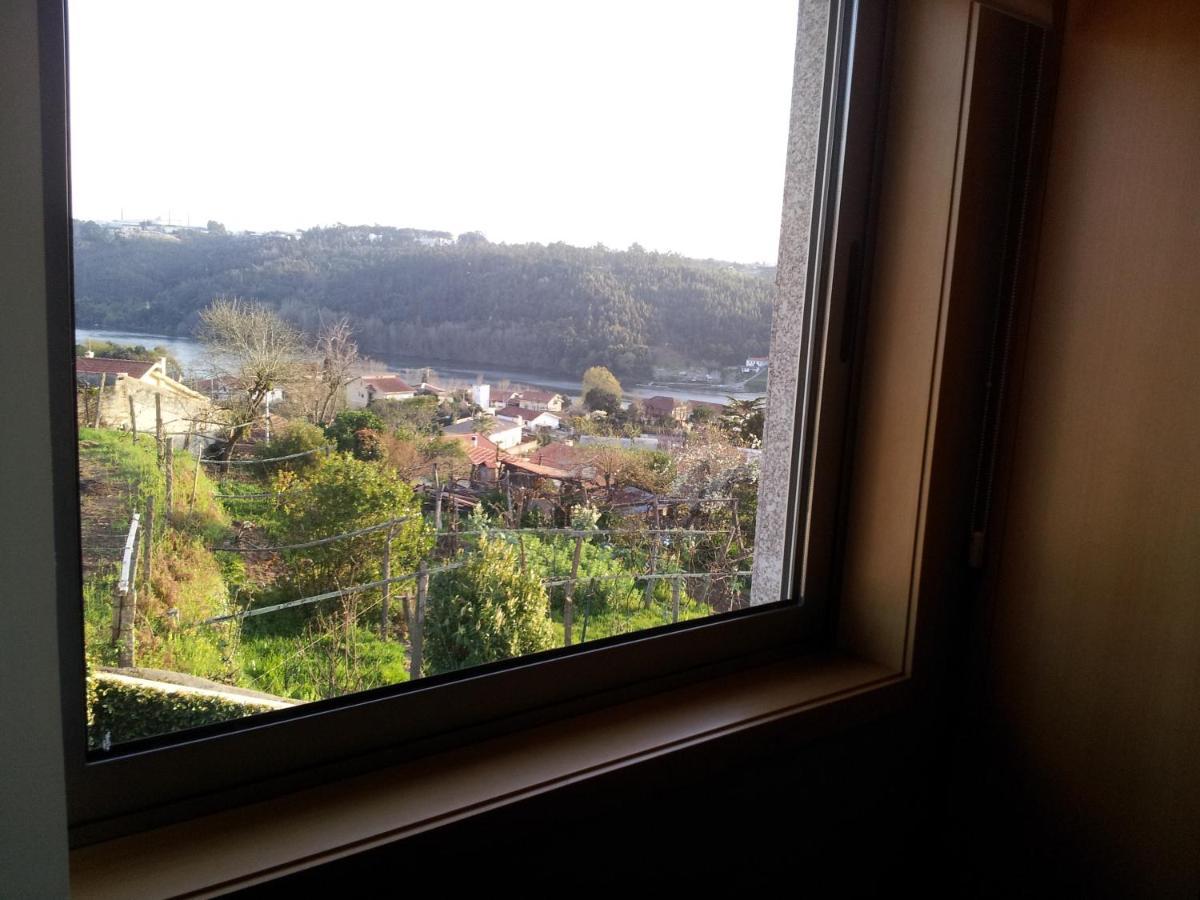Com O Douro A Vista Bed & Breakfast Jovim Exterior foto