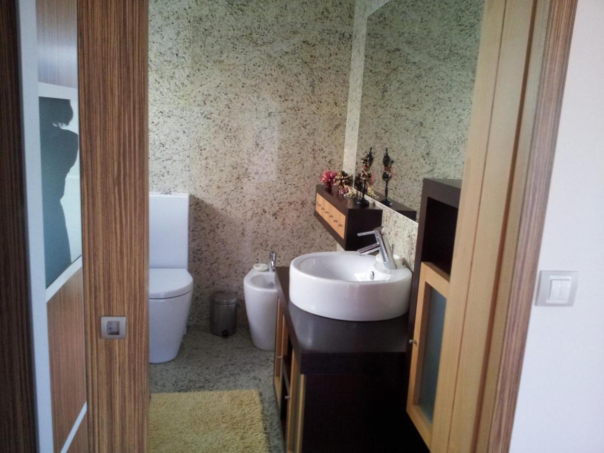 Com O Douro A Vista Bed & Breakfast Jovim Exterior foto