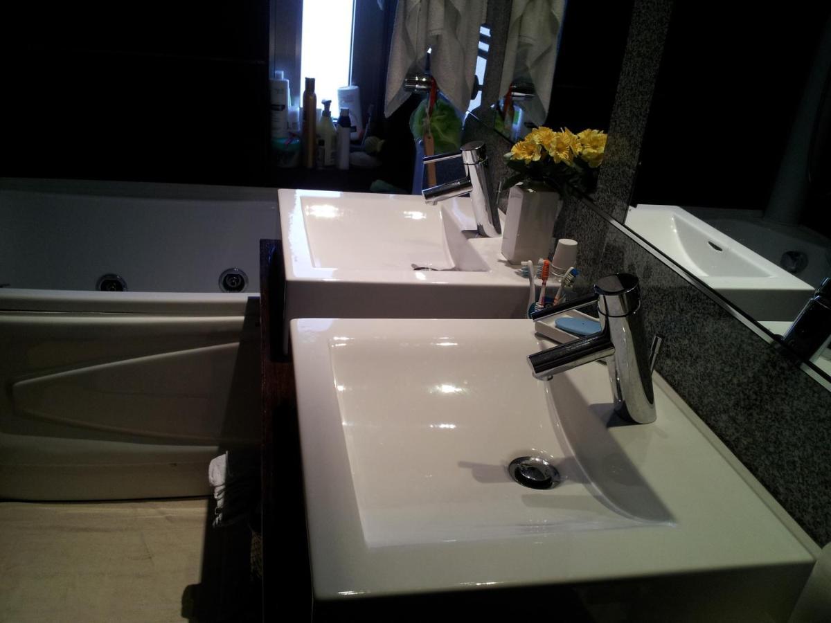 Com O Douro A Vista Bed & Breakfast Jovim Exterior foto